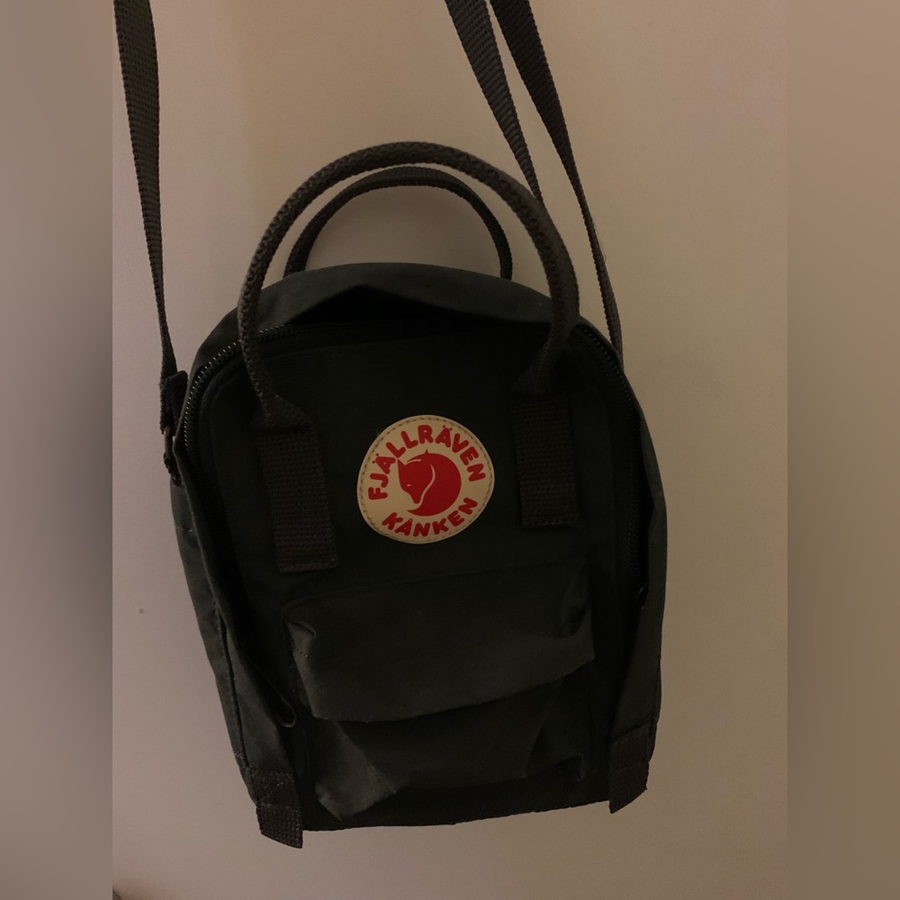 Small cross body bag